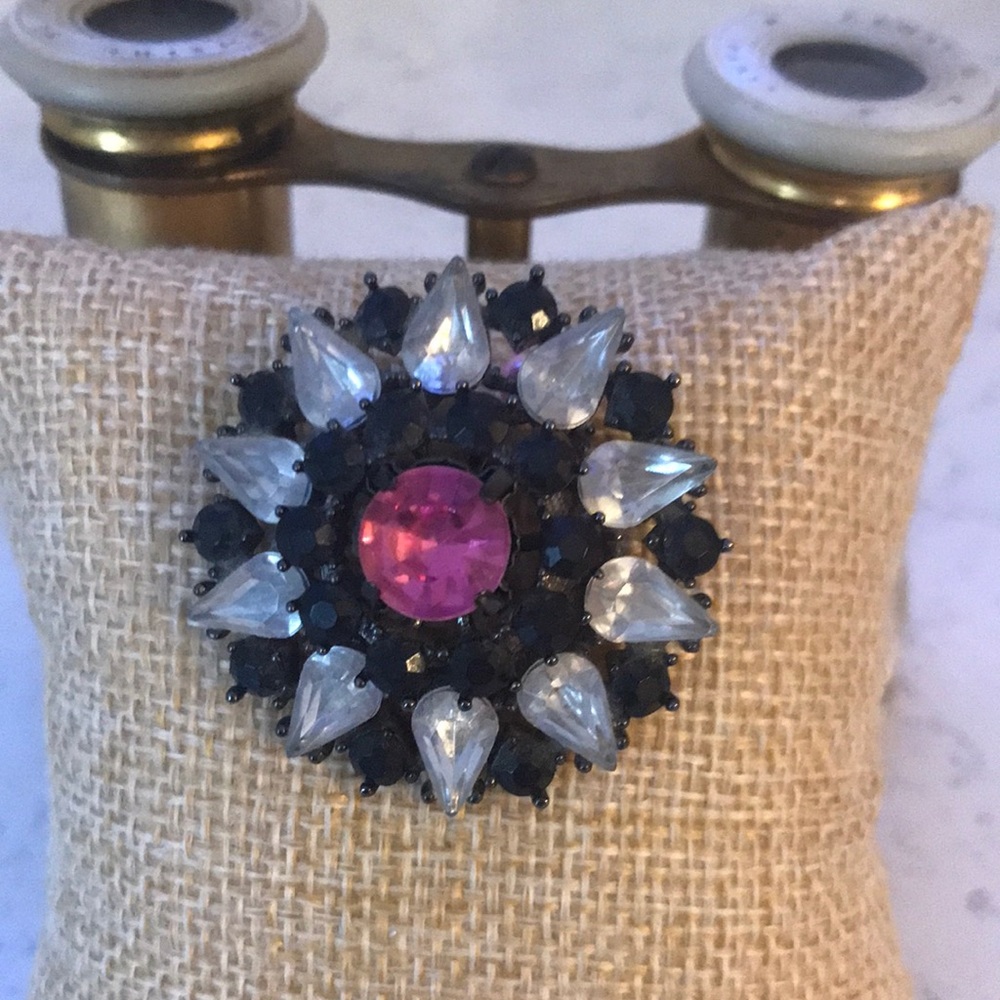 Art Deco sunflower pin👗